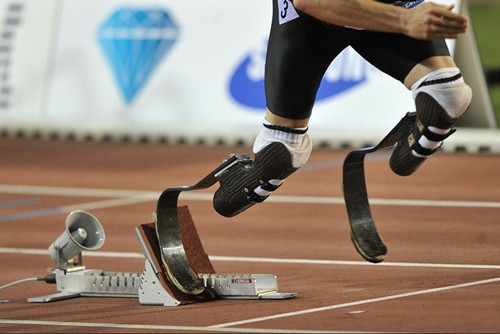 鞋后跟的高度如何與安裝的假肢相適配?(圖1) 假肢